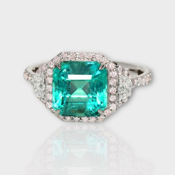 Emerald Ring - Picture 2 of 7